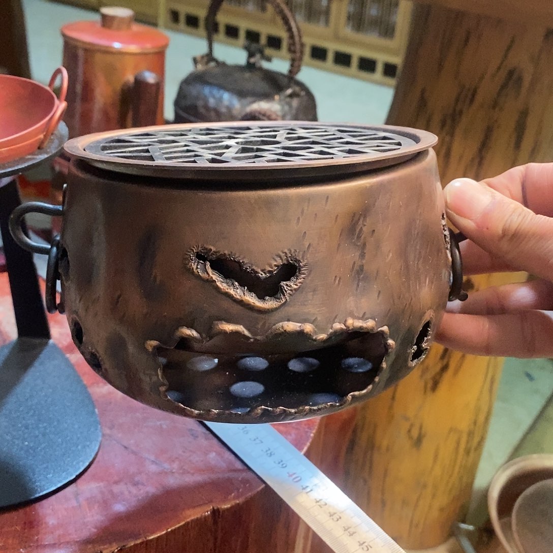 小丑炉手工锻打工艺