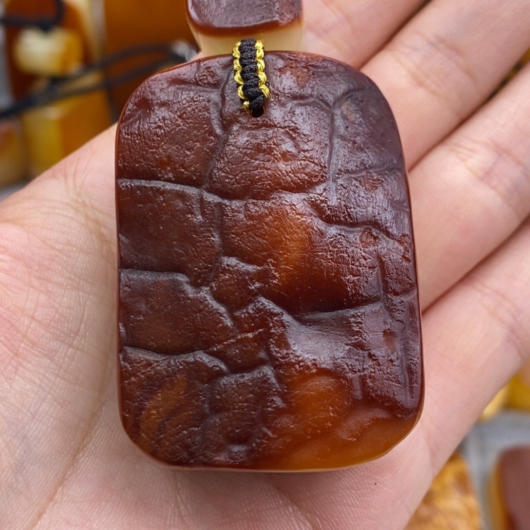 琥珀吊坠(赠链)未镶嵌