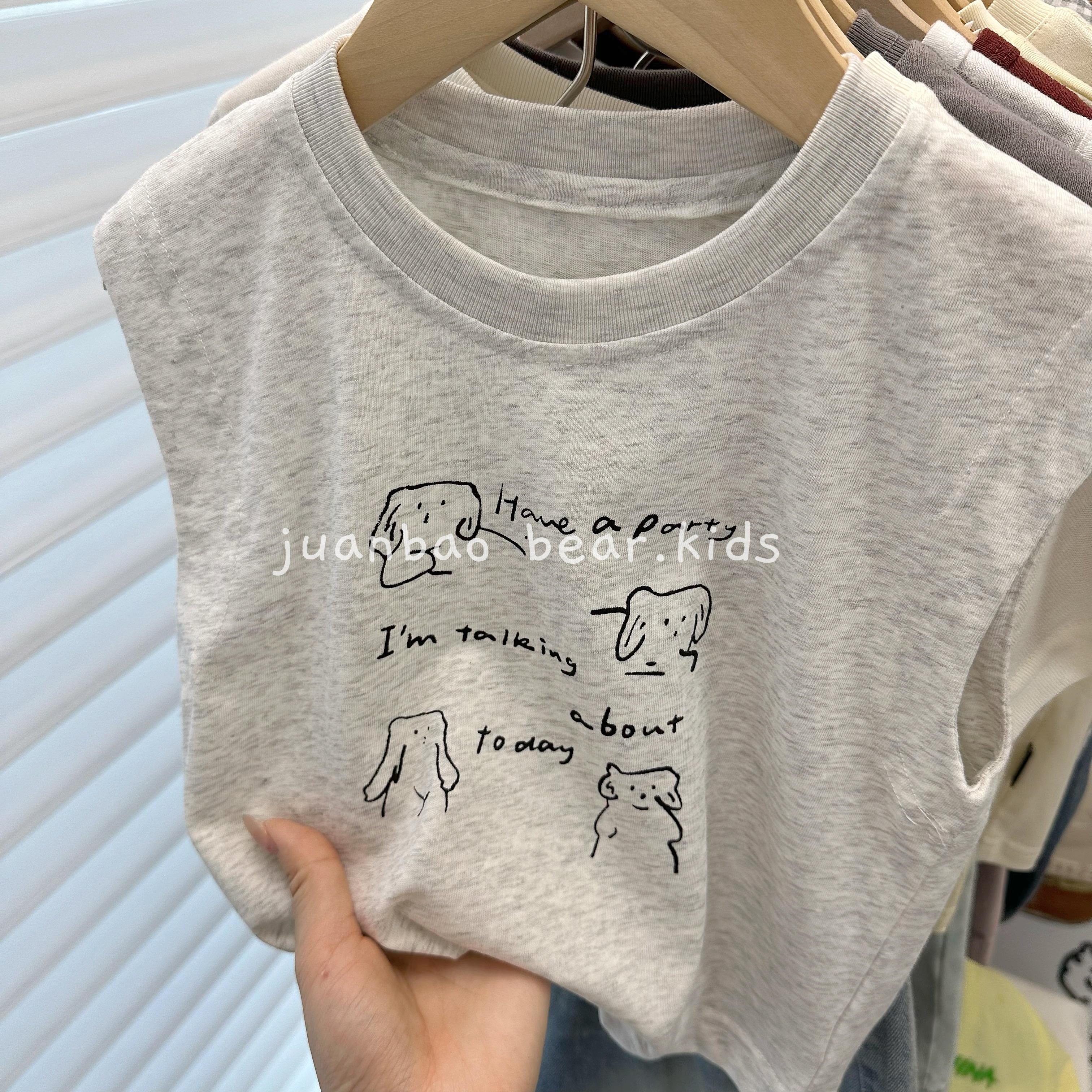 小狗简笔图案无袖T恤背心夏季百搭背心无袖品质童装透气舒适百搭