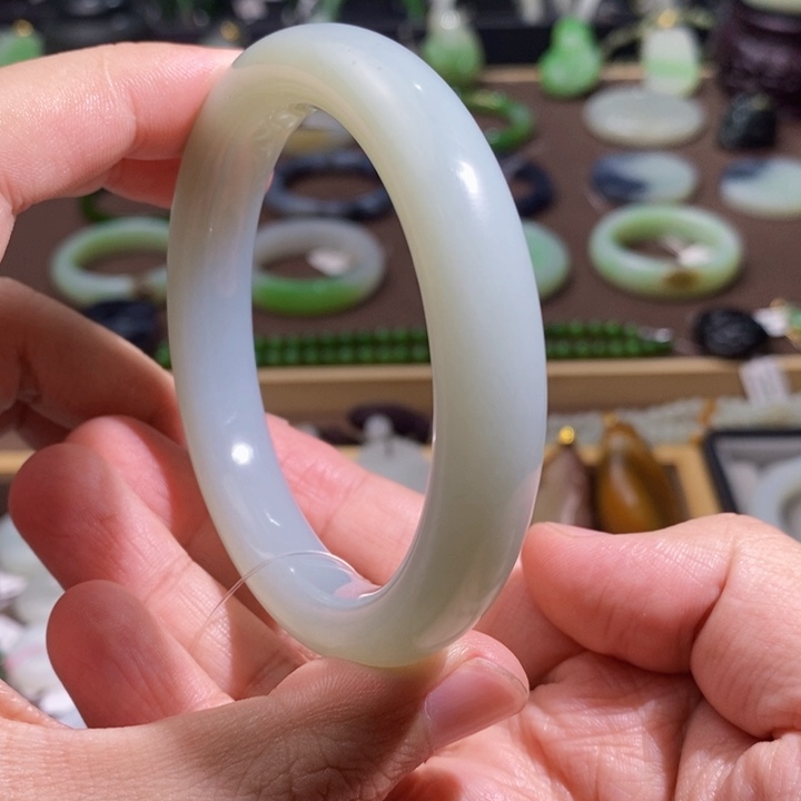 和田玉未镶嵌且末蓝调手镯58.8圈口58.4克