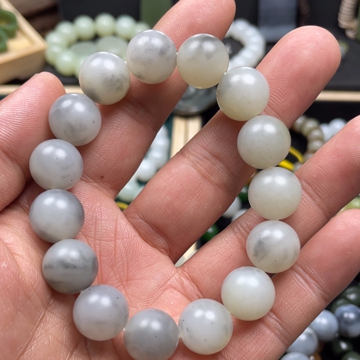 和田玉手串未镶嵌