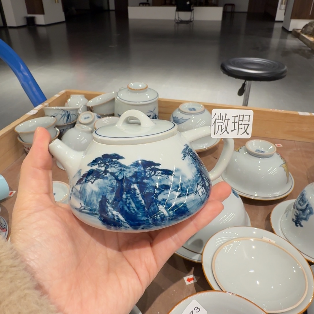 釉下手绘茶具微瑕