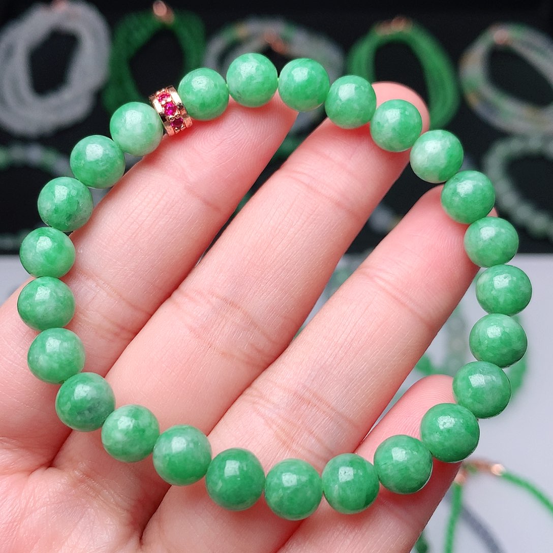 翡翠手链未镶嵌翡翠