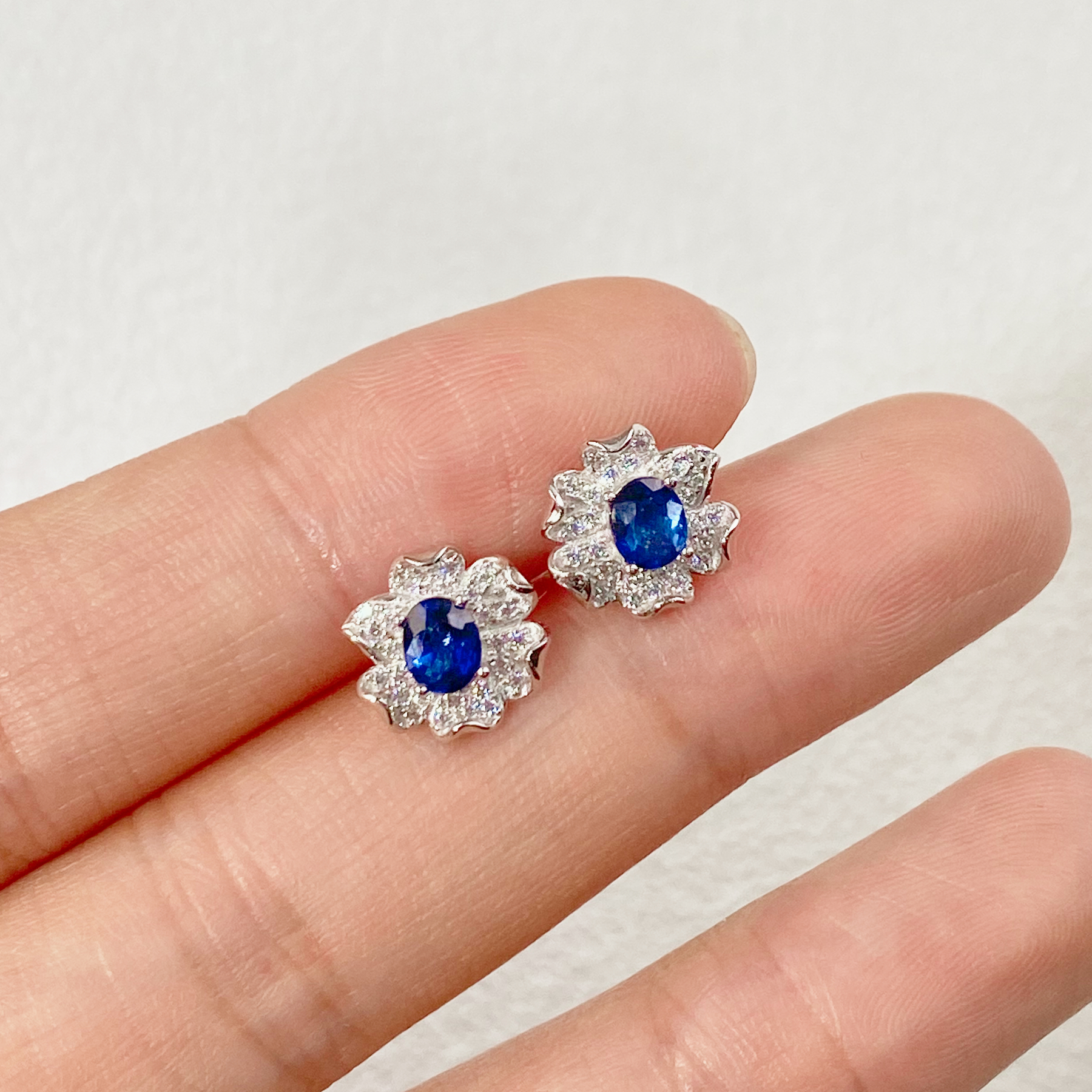 【玉峰珠宝丨安娜严选】蓝宝石耳饰S925银【P0426】多样性发一