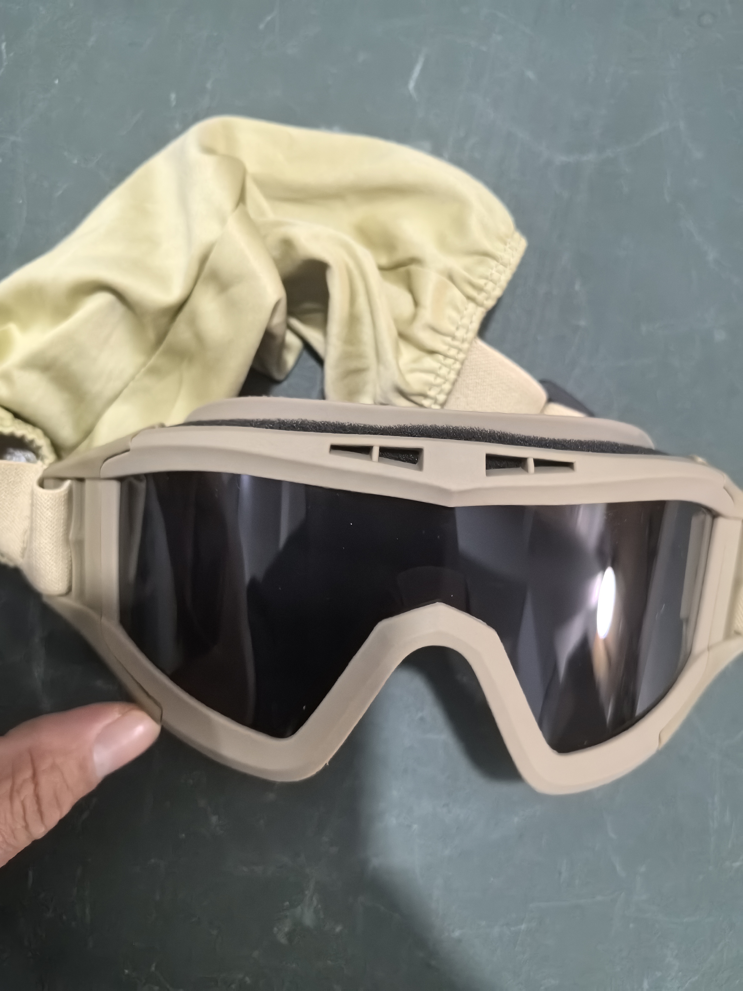 户外战术护目镜CS专用防风防雾防摔适用于越野骑行等活动
