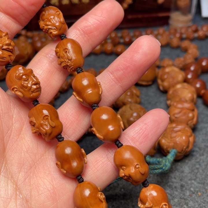 橄榄核吊坠邮*员橄榄核