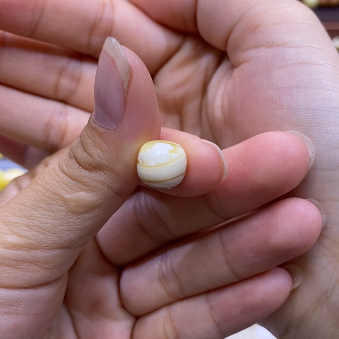 琥珀未镶嵌珠宝奇石10.4