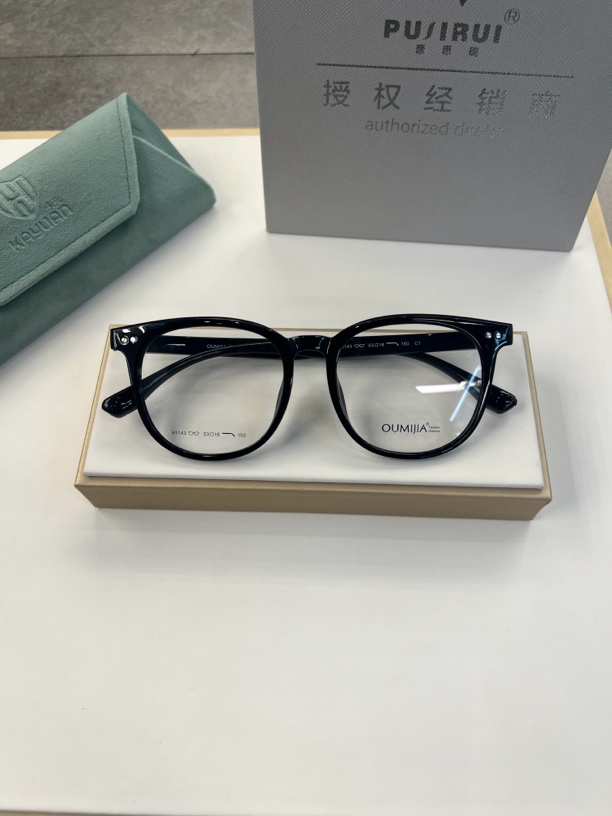 显白素颜风格简约百搭椭圆近视眼镜框高级感十足