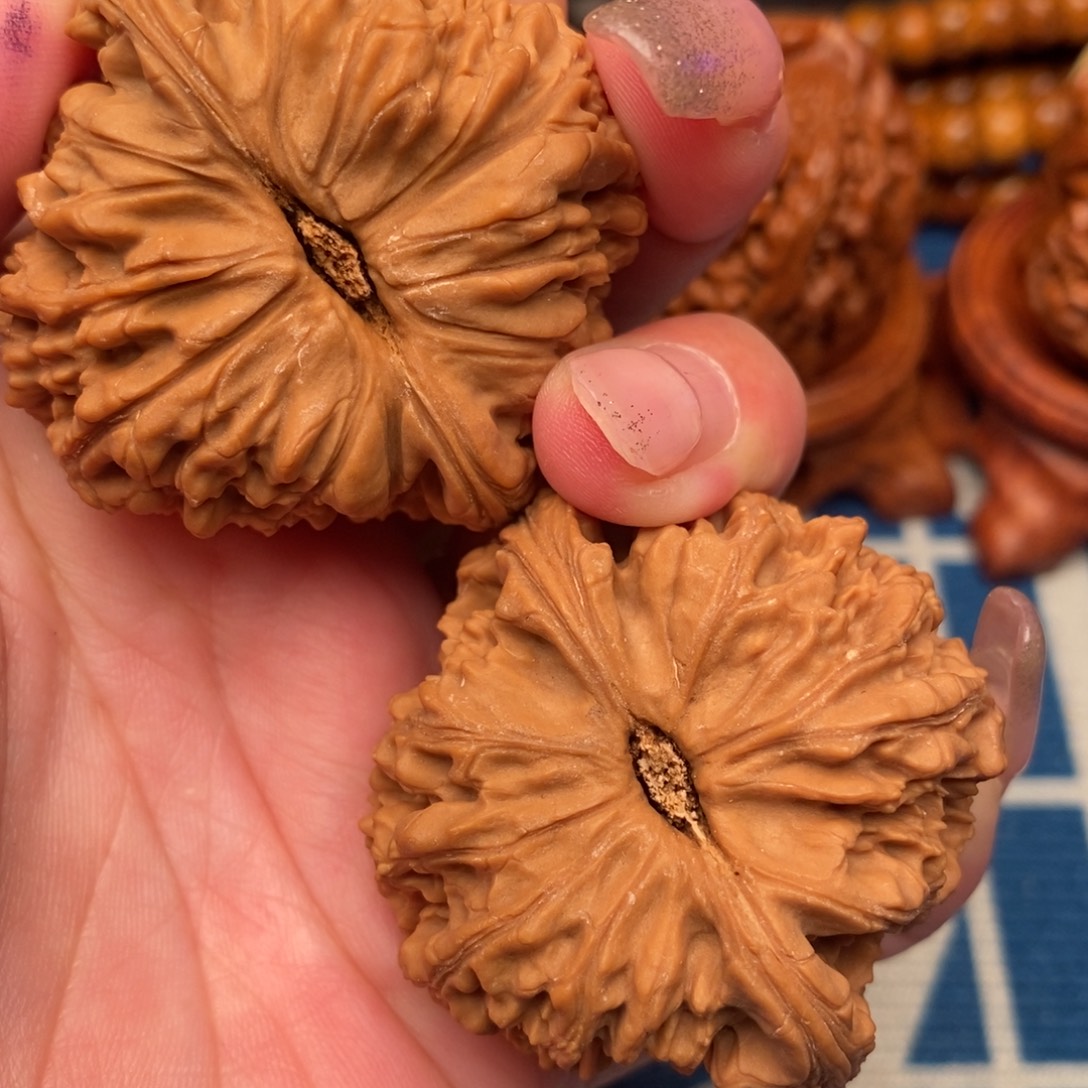 拾***年文玩核桃吊坠南疆