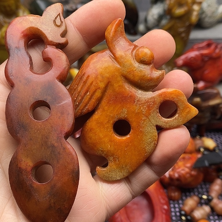 未镶嵌蛇纹石玉颈饰