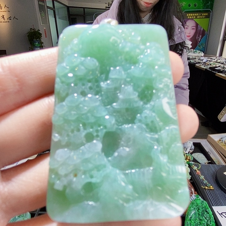 颈饰未镶嵌翡翠翡翠