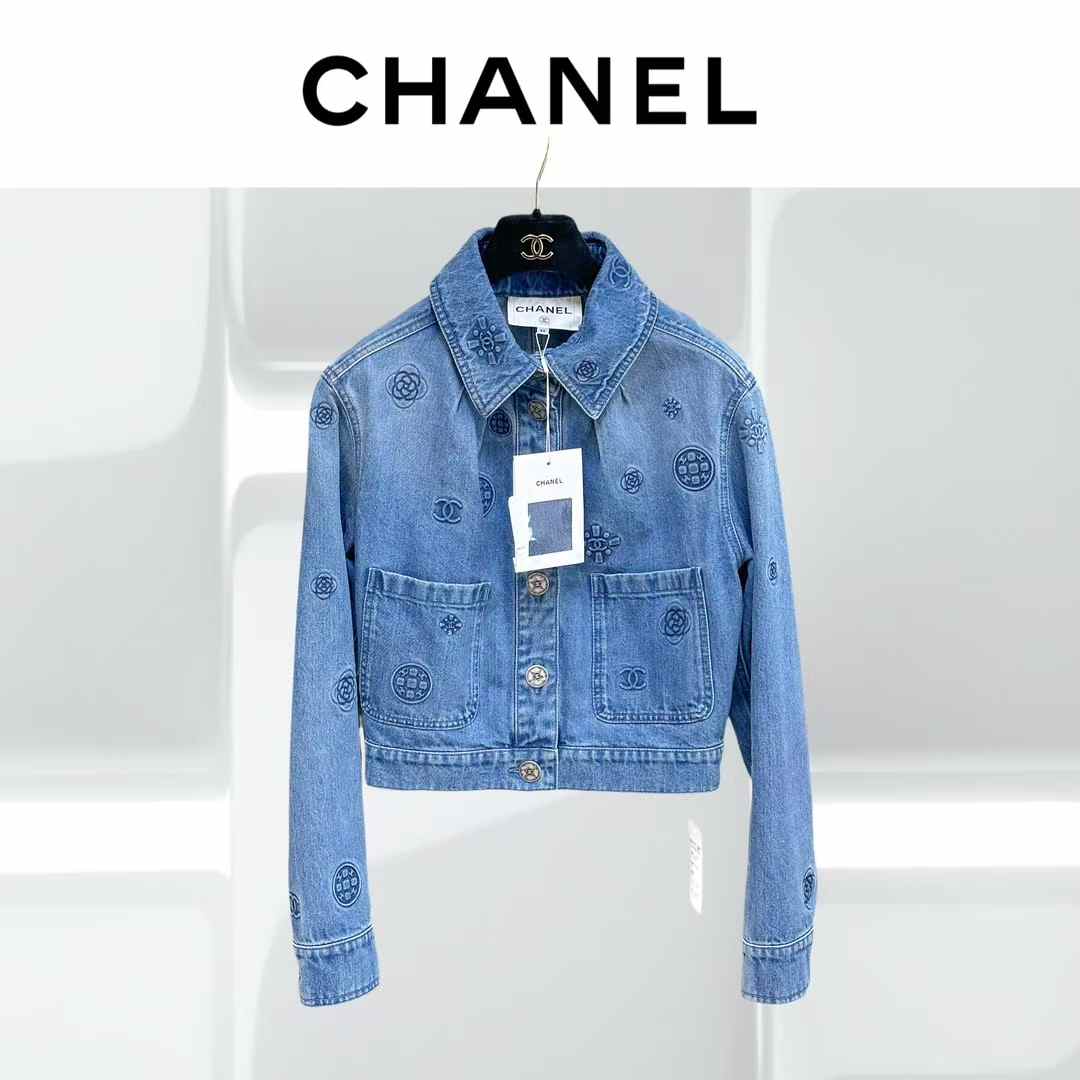 99新 Chanel/香奈儿  34码21P蓝色浮雕牛仔外套 
