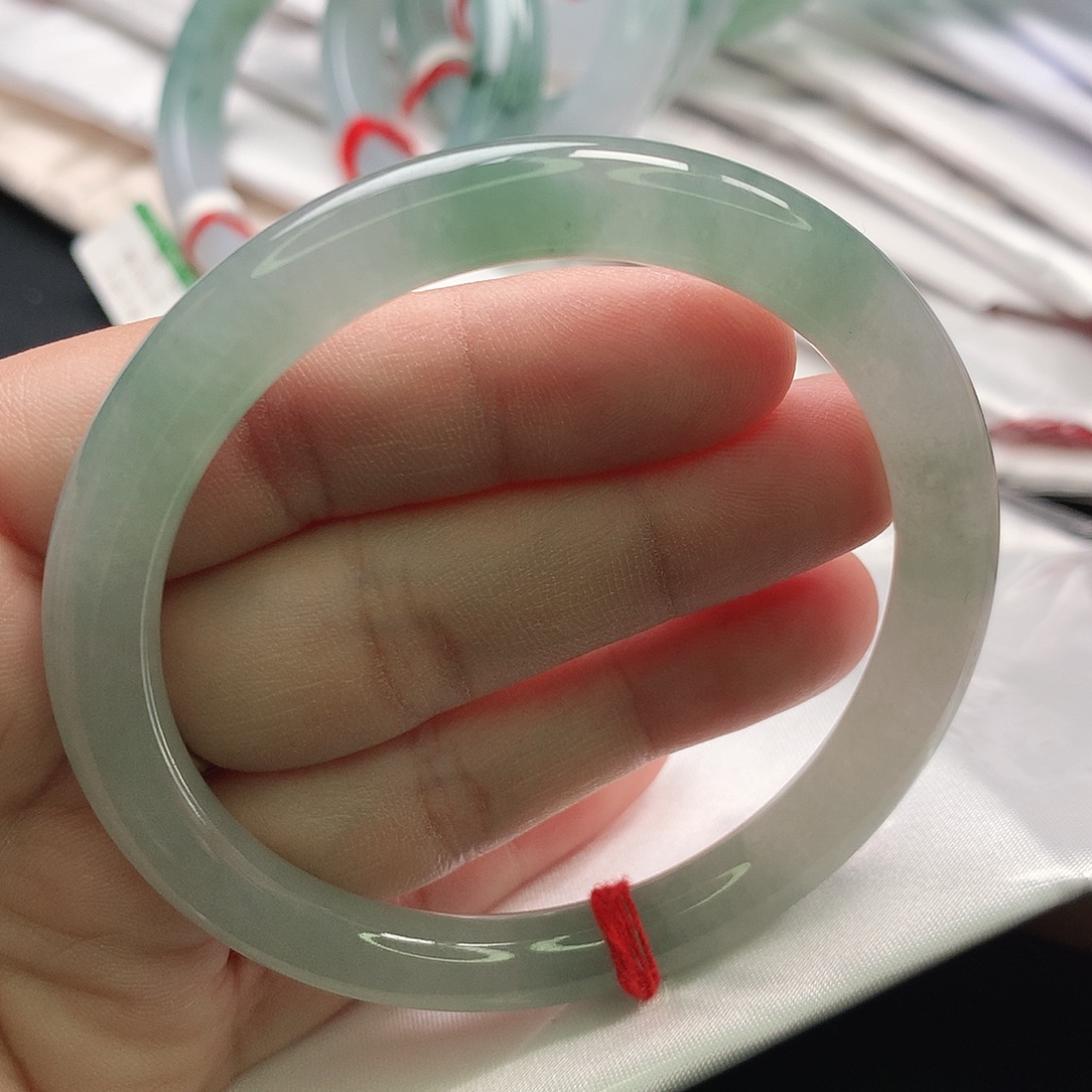 翡翠未镶嵌手镯缅甸55.56