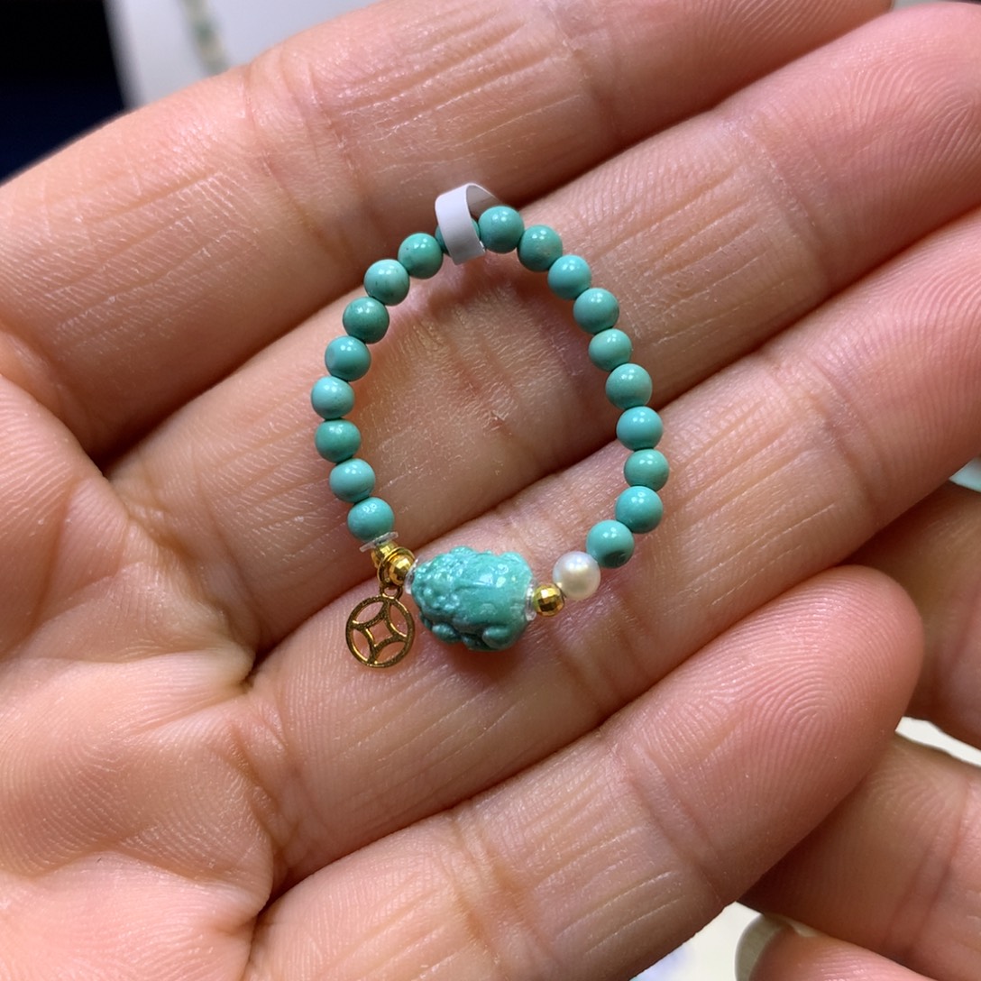 绿松石18K金镶嵌戒指