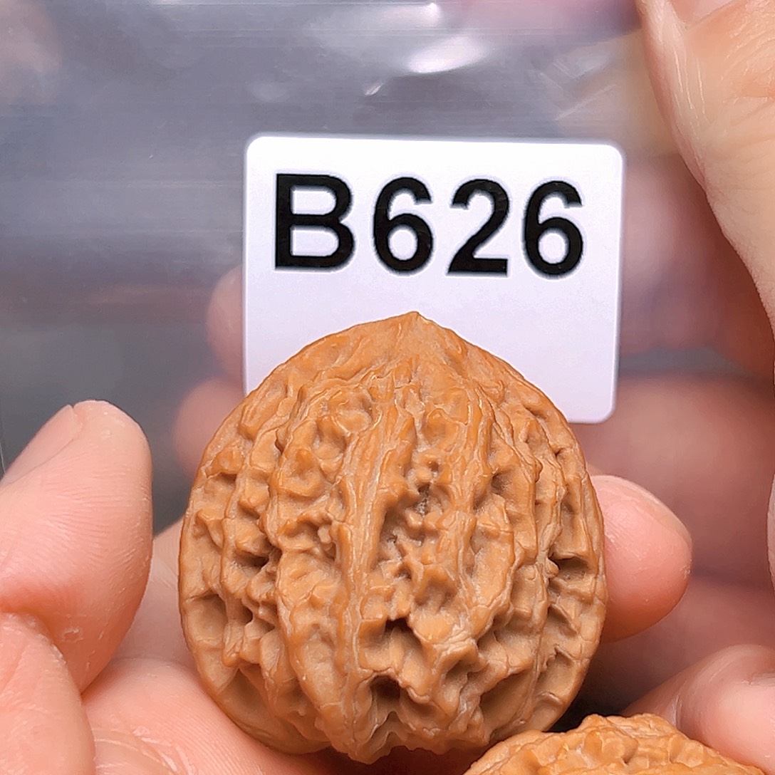 文玩核桃吊坠40苹果园