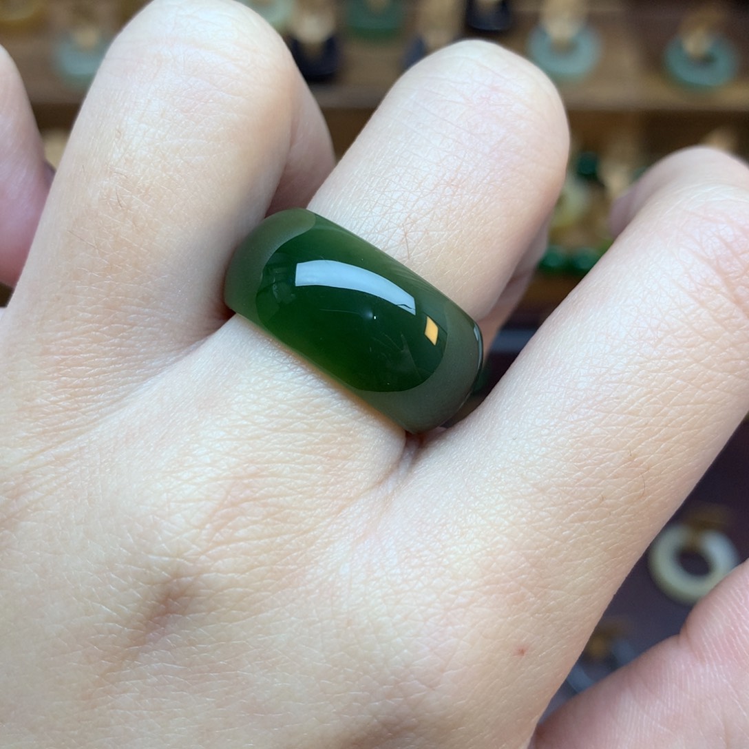 和田玉戒指未镶嵌