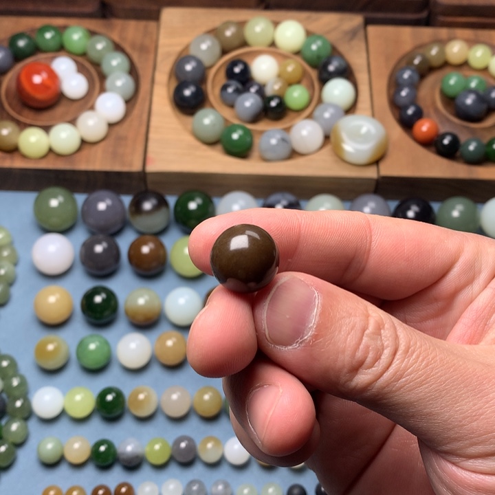 和田玉卡15.3mm巧克力糖未镶嵌浩*