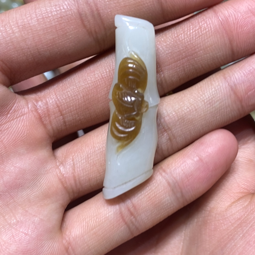 竹***风和田玉（糖玉）未镶嵌颈饰