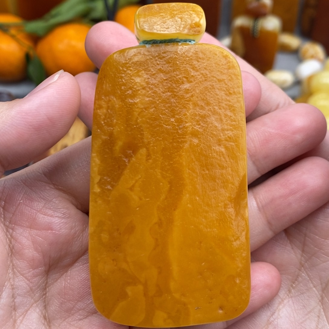 琥珀吊坠(赠链)未镶嵌