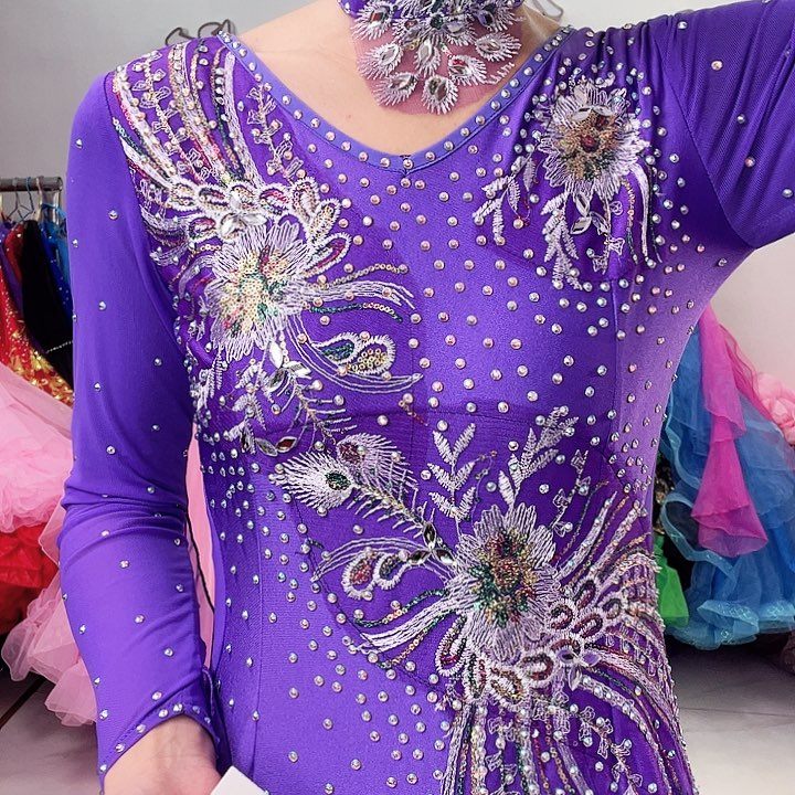 交谊舞室以及各种活动