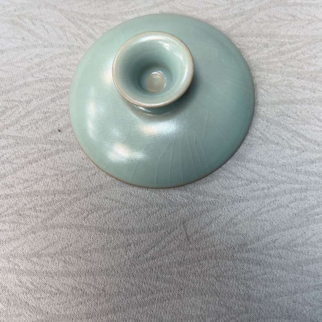 杯鍾**由清凉寺原矿仿古釉大瑕