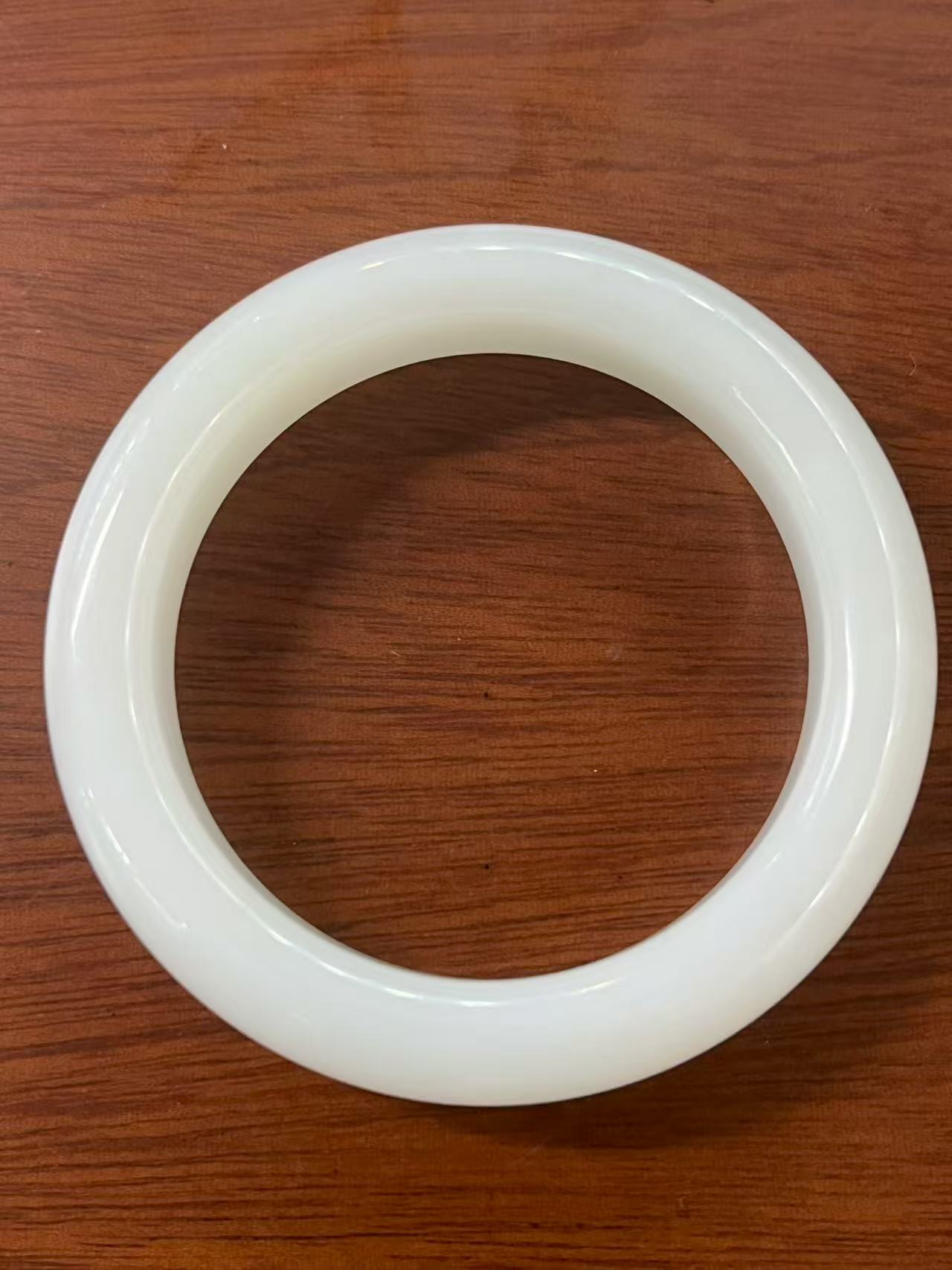 高品质百搭款式手镯