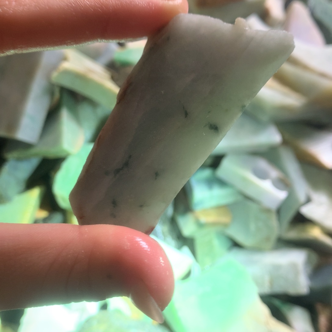 翡翠颈饰未镶嵌缅甸翡翠