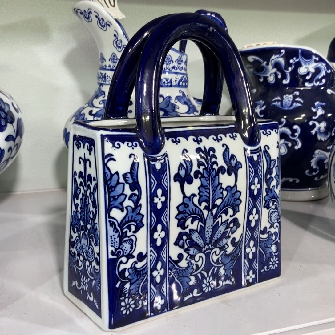 摆件花包手绘釉下彩