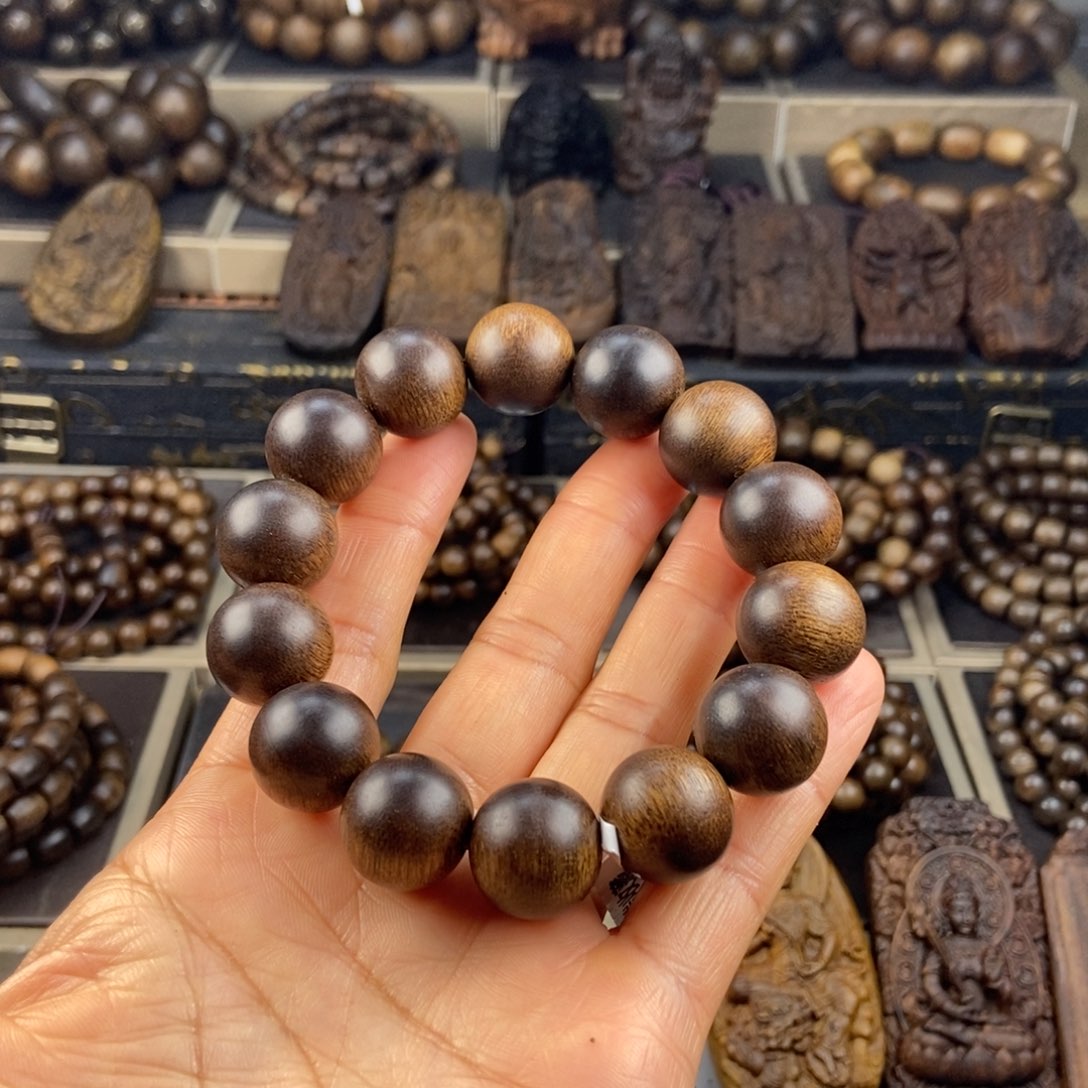 沉香手串∞****∞越南芽庄雷击玉化白棋