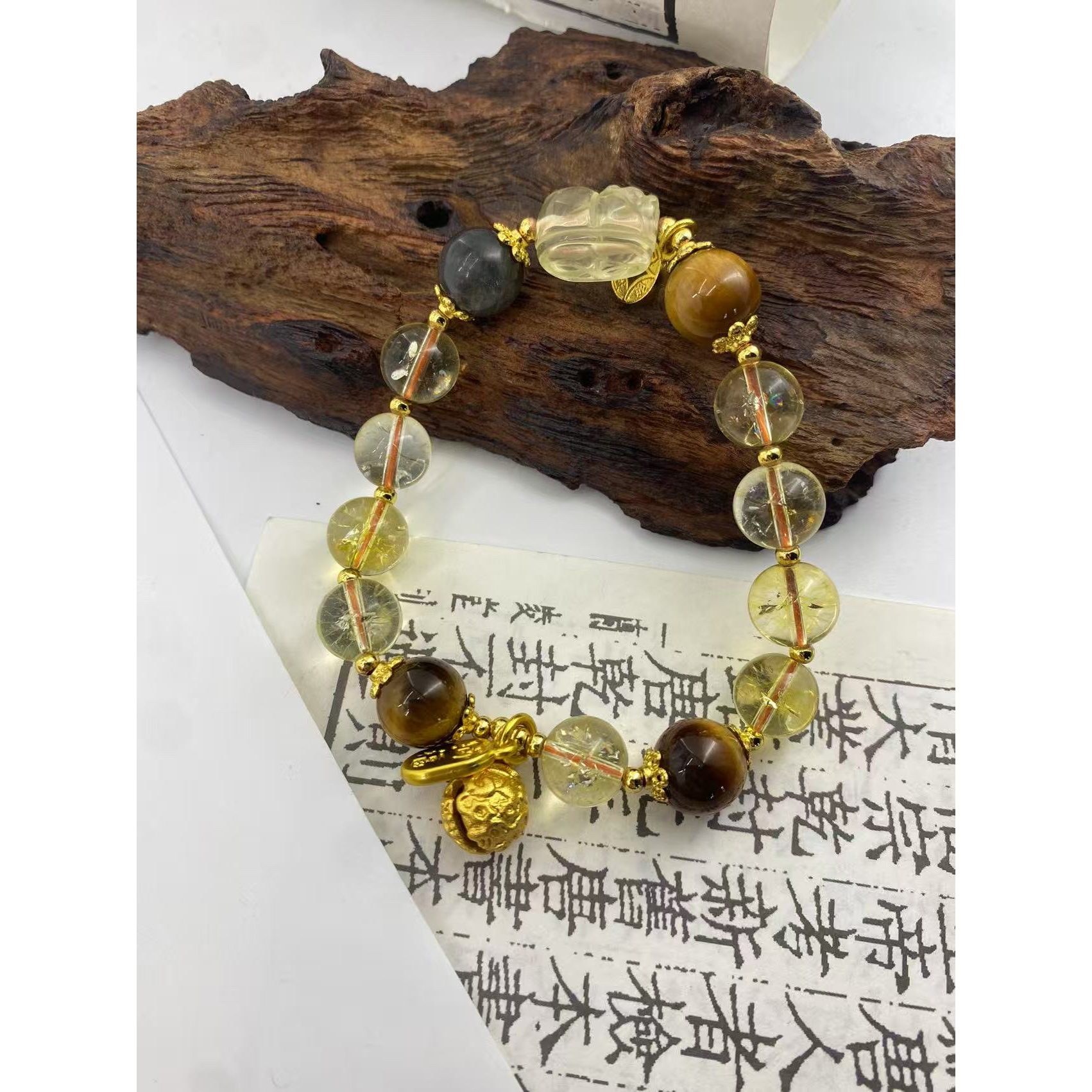 SJ101虎眼黄水晶-精品手串（带证书和礼盒）