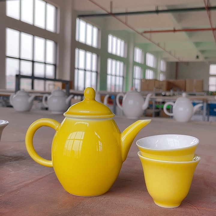 瓷片在线咨询热线微信朋友圈都被