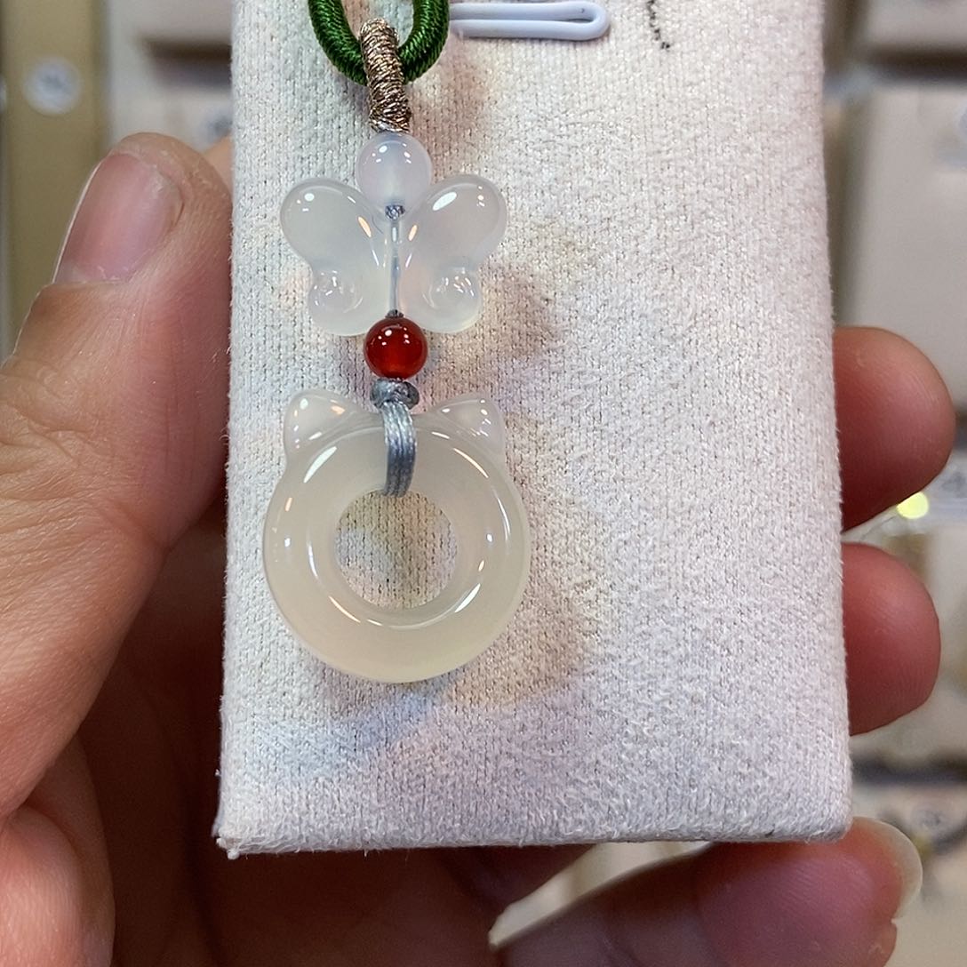 玛瑙/玉髓颈饰未镶嵌