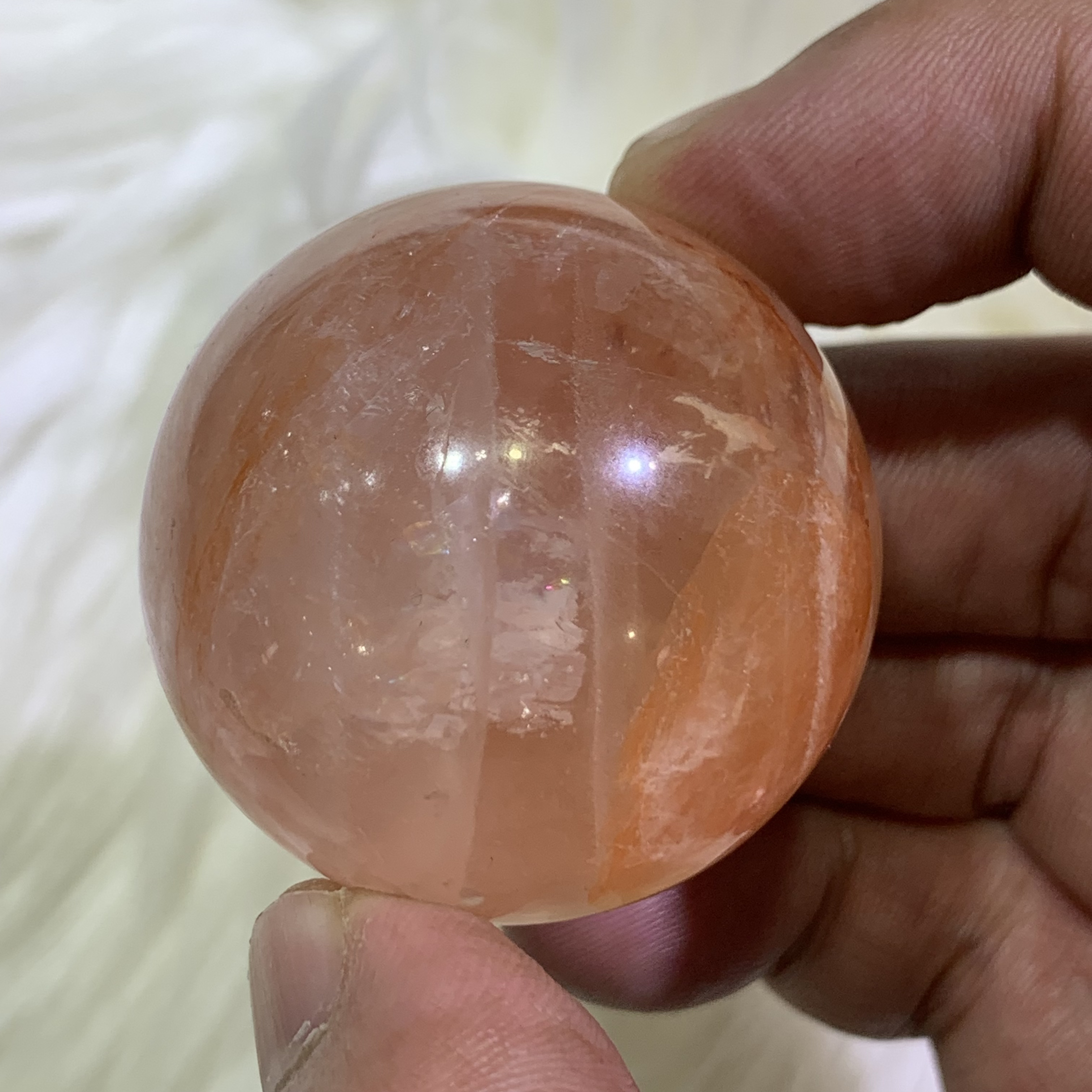 4.1 cm 天然红胶花水晶球体摆件 实物原图