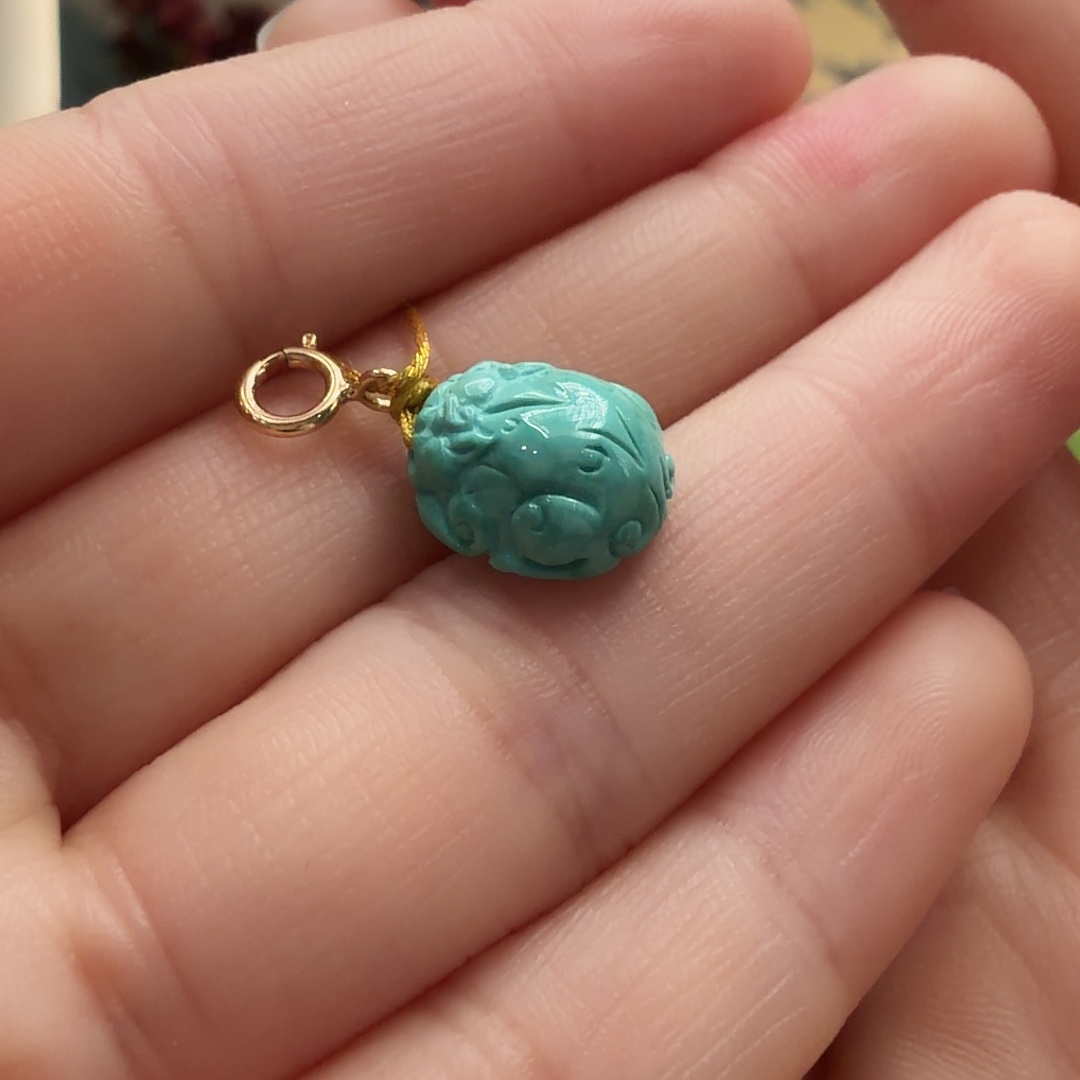 绿松石未镶嵌颈饰