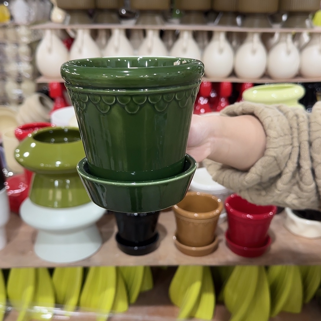 b4绿色带托花盆花盆花盆