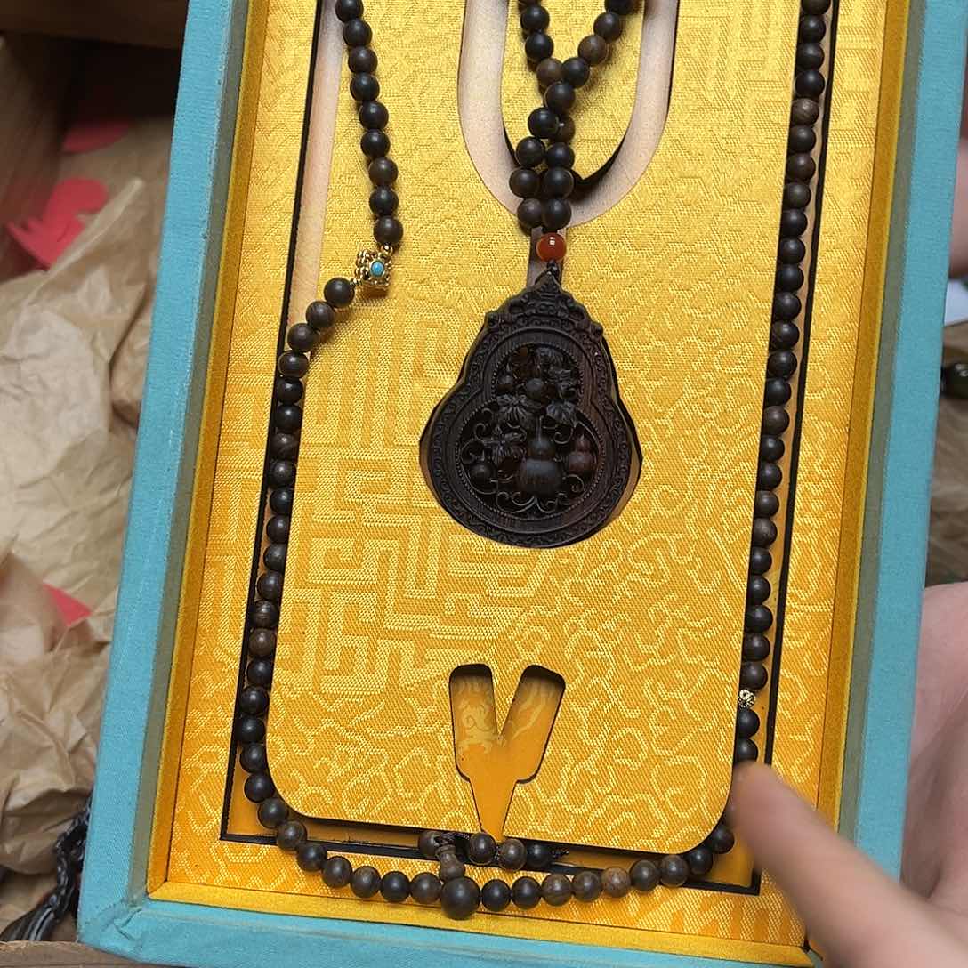 大叶紫檀（黑酸枝木类）