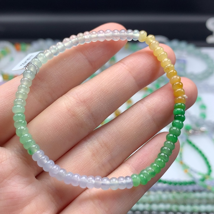 翡翠未镶嵌手镯卡