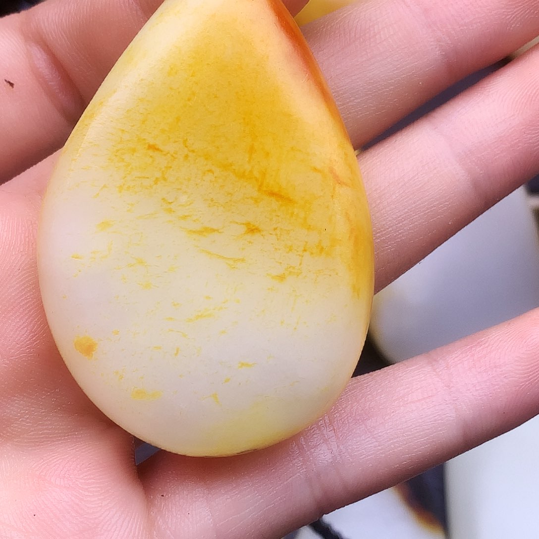 境***界和田玉未镶嵌挂件