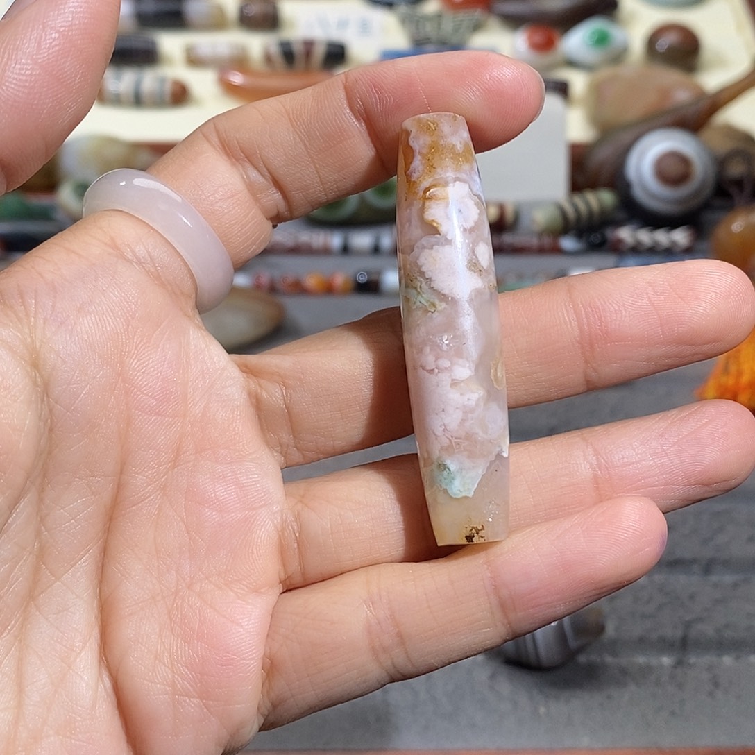 小***。玛瑙/玉髓合金颈饰