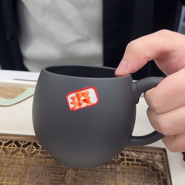 无盖子。原矿紫砂，原矿紫砂