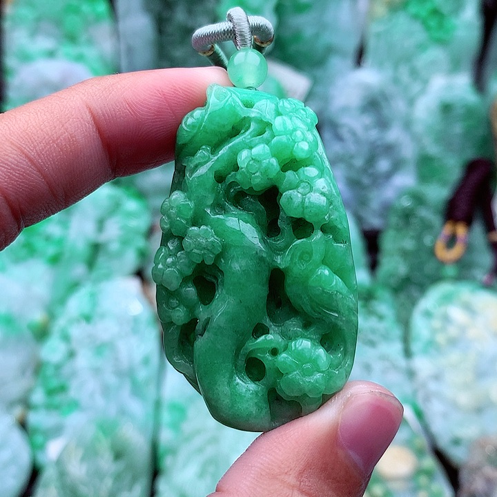 翡翠吊坠(不含链)未镶嵌