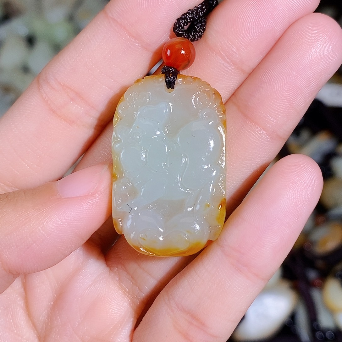 和田玉未镶嵌颈饰