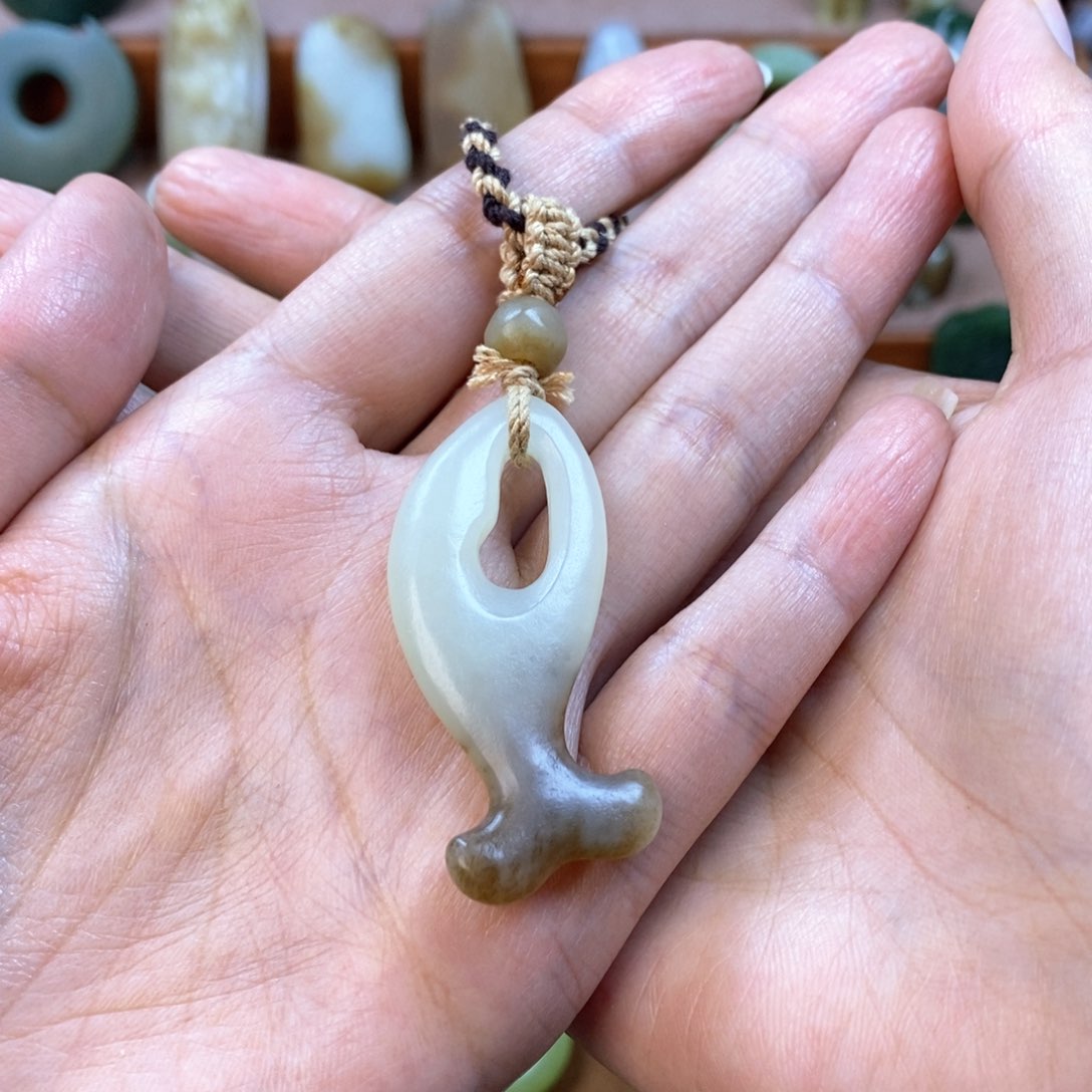 和田玉（糖玉）颈饰未镶嵌