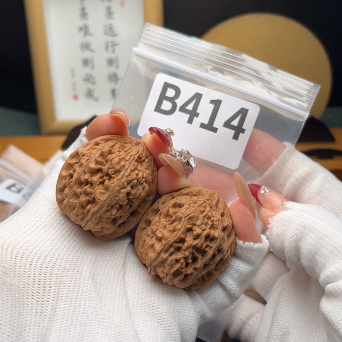 文玩核桃把件35牡丹纹b 414