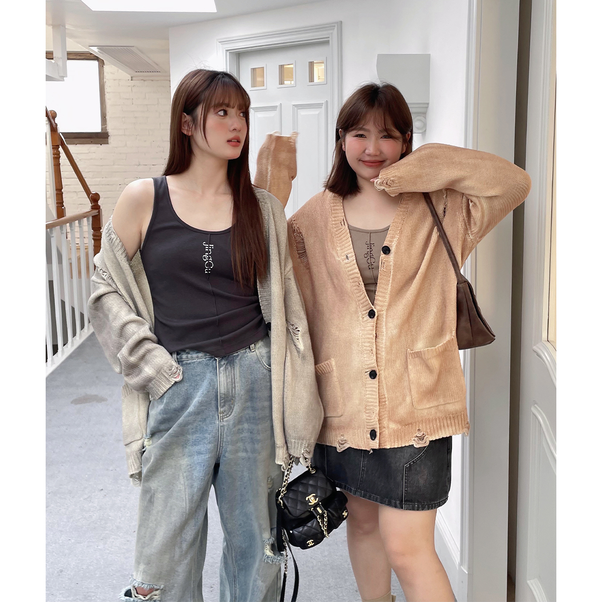 晶咕白标~脏破洞喷色工艺宽松毛衣开衫女春季大码慵懒上衣