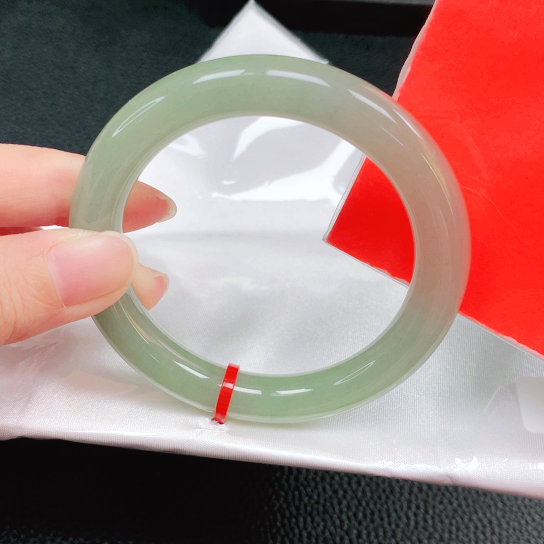 翡翠未镶嵌手镯54圈