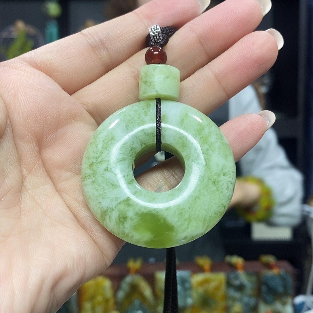 未镶嵌岫玉挂件吊坠项链