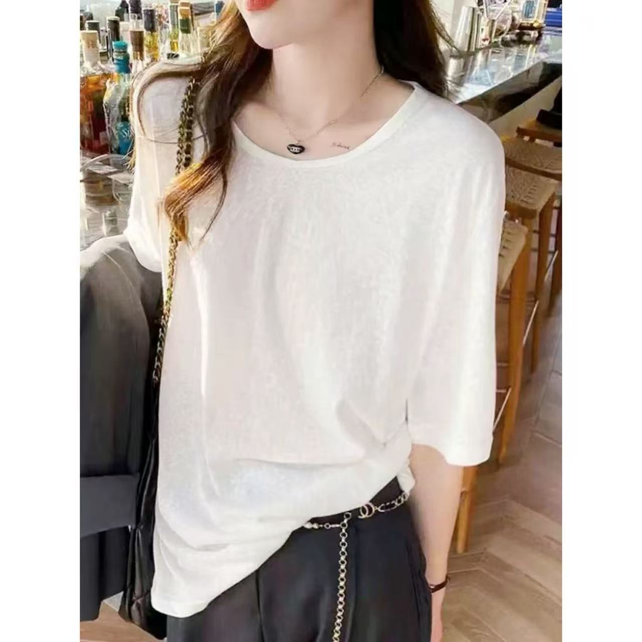 大码女装夏季圆领上衣女胖妹妹显瘦遮肉短袖遮肚子减龄微透打底衫