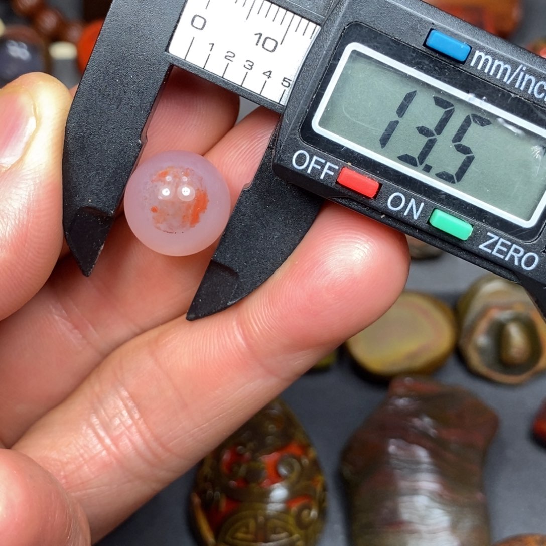 南红玛瑙珠子未镶嵌