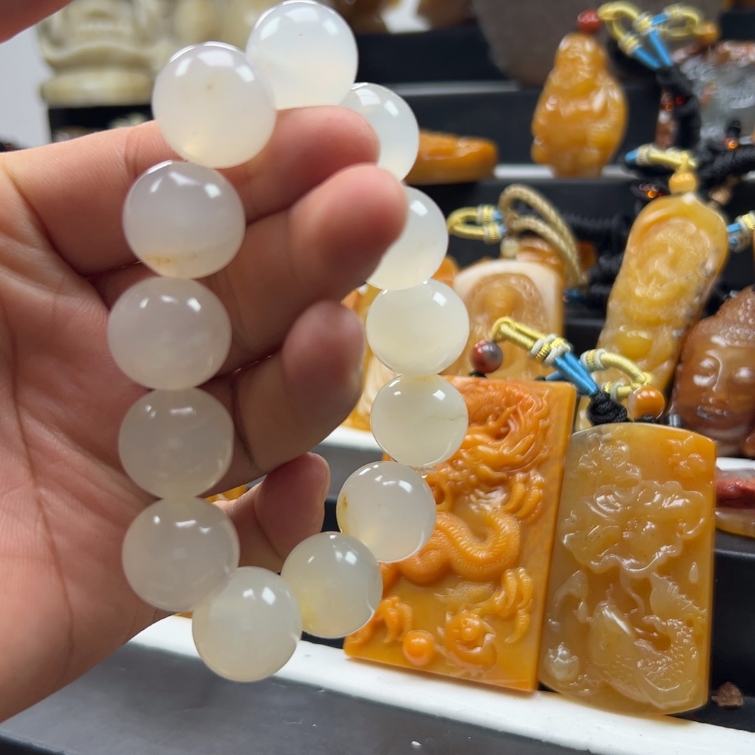 石英质玉（黄龙玉）未镶嵌多选发其一